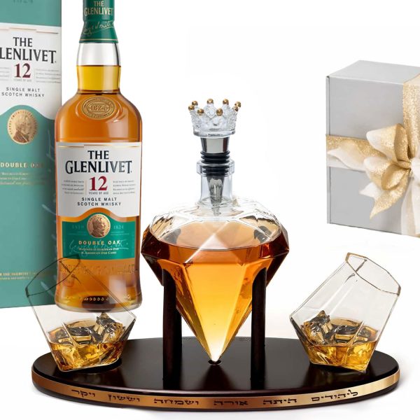 Personalized Diamond Decanter with Diamond Glasses